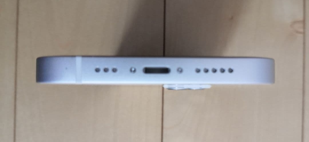 Apple iPhone 13 128GB SIMフリー スターライト 美品