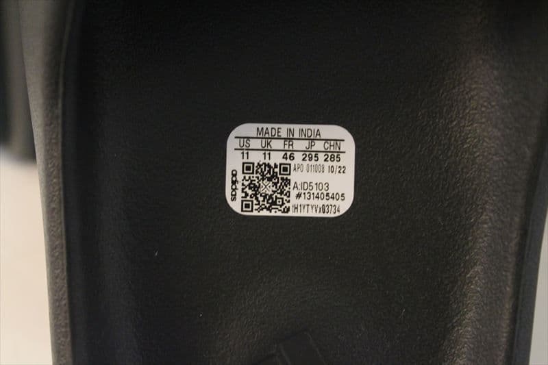 未使用 adidas YEEZY SLIDE DARK ONYX