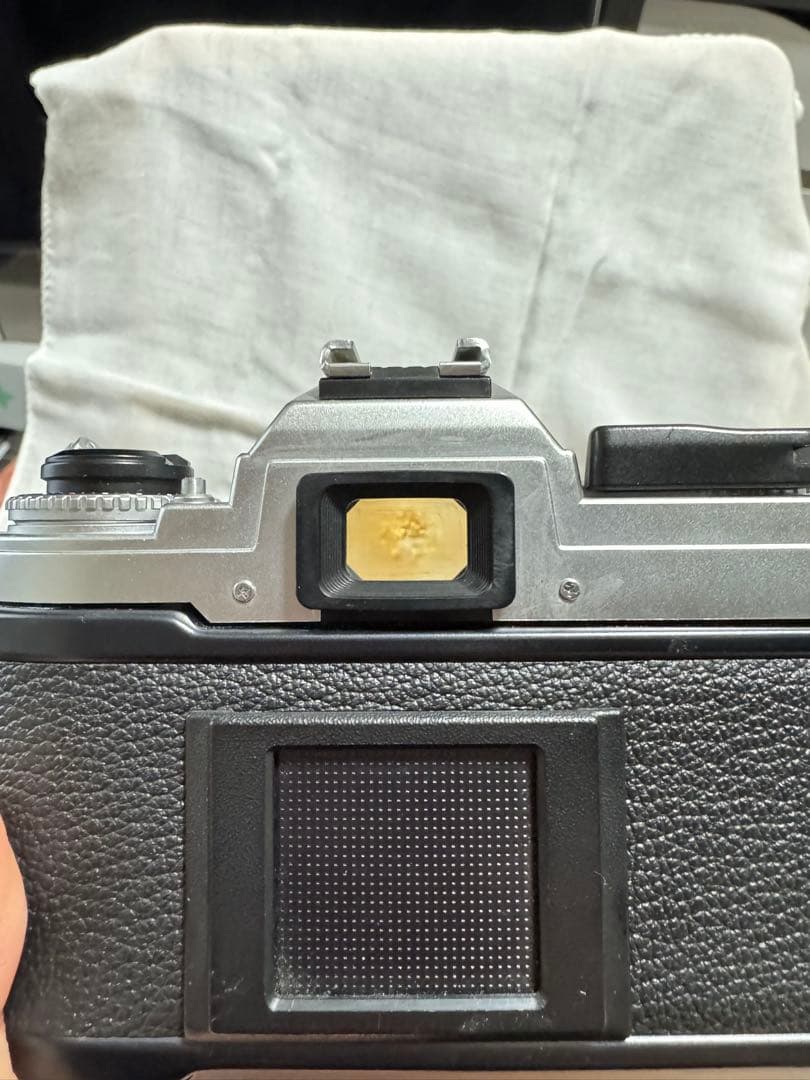 Nikon FG + Nikkor 50mm f/1.4 レンズ付き