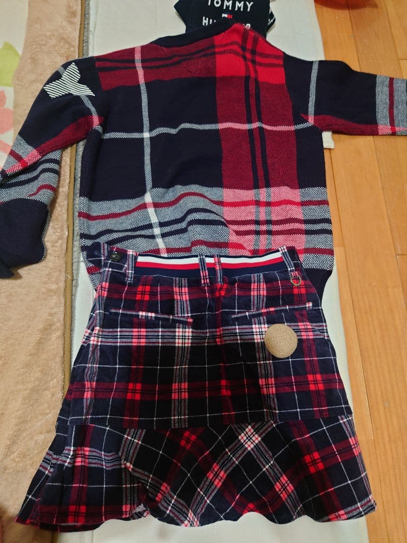 トミーヒルフィガーゴルフ上下、帽子、レッグウォーマー、セット