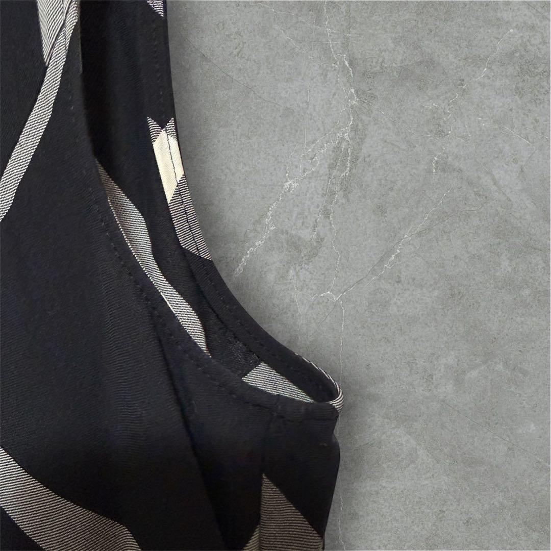 BURBERRYチャック柄ワンピース