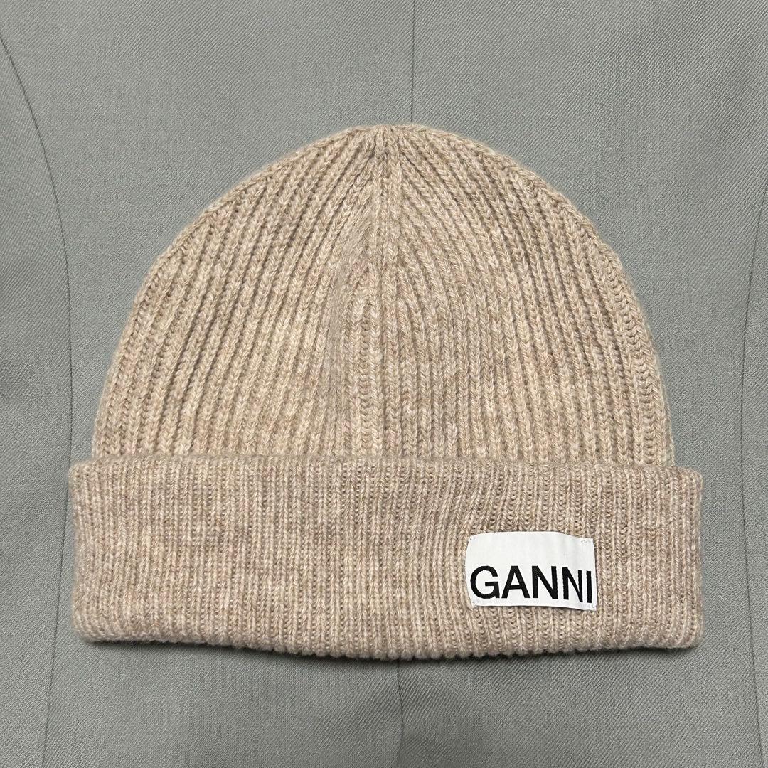 【GANNI】ビーニー　ニット帽　ベージュ