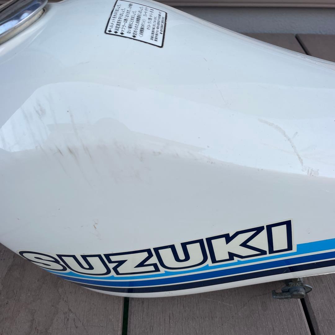 スズキ DR125S ガソリンタンク