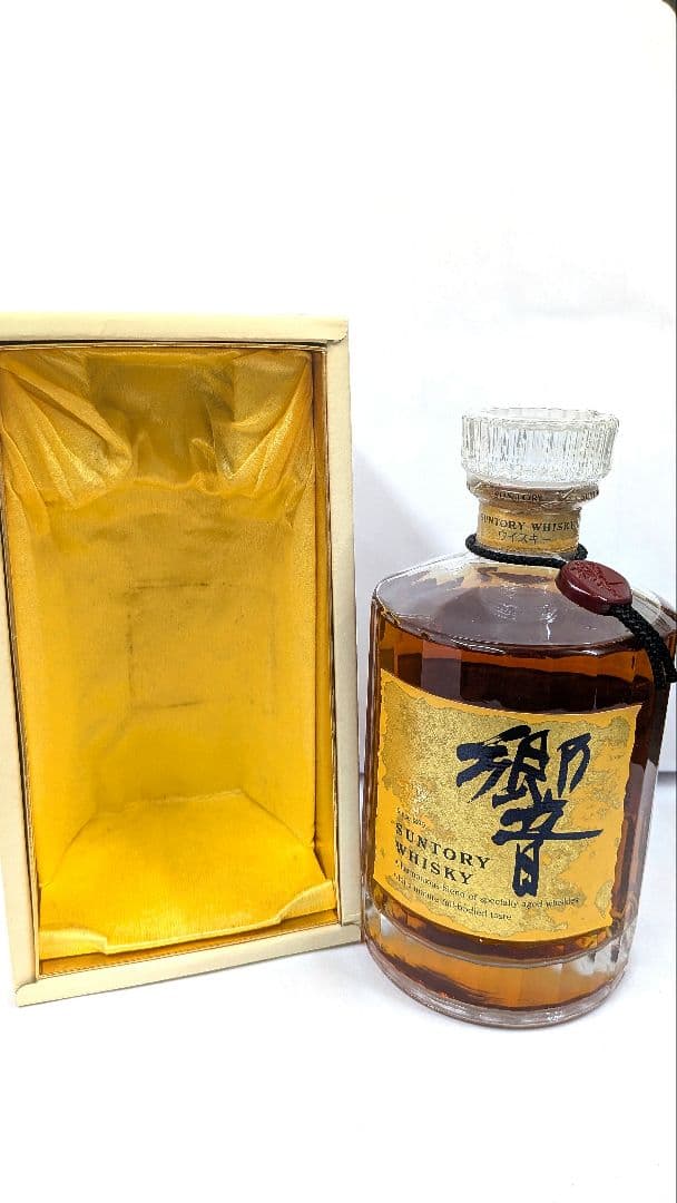 【未開栓】サントリー響 両面ゴールドラベル 750ml