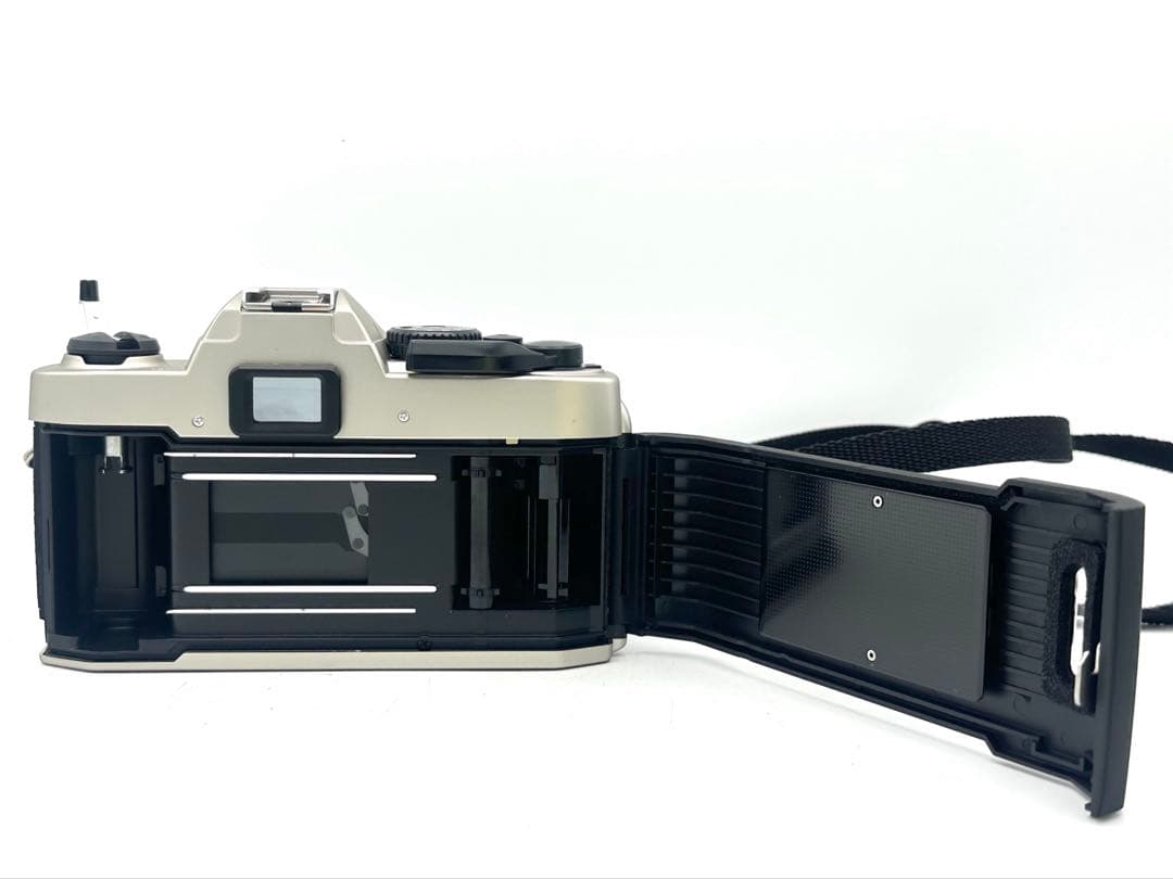 【完動品】Nikon FM10 + 標準レンズ フィルム 一眼レフ