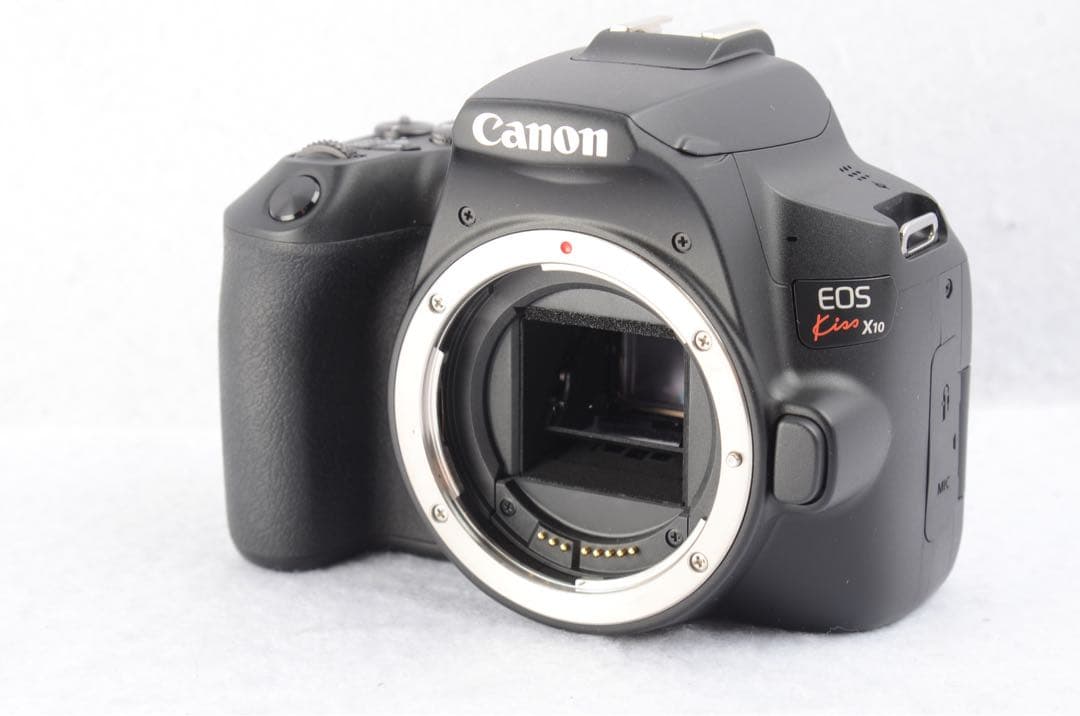 ■ 美品 ■ キヤノン　Canon EOS Kiss X10 ボディ