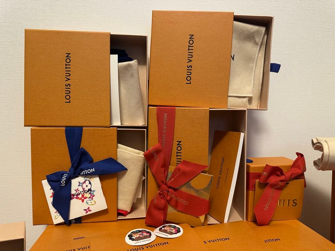 LOUIS VUITTON ギフトボックス10箱とケース類など 送料込！