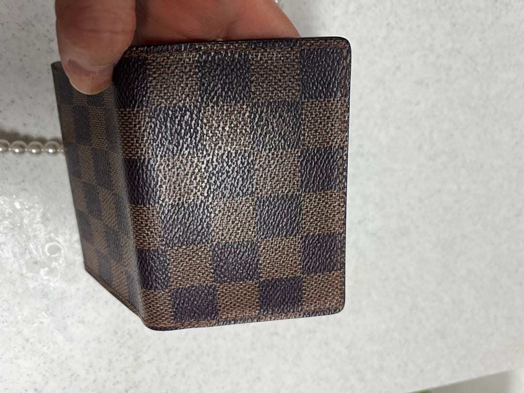 ルイヴィトン　ダミエ 柄レザー名刺入れ　中古