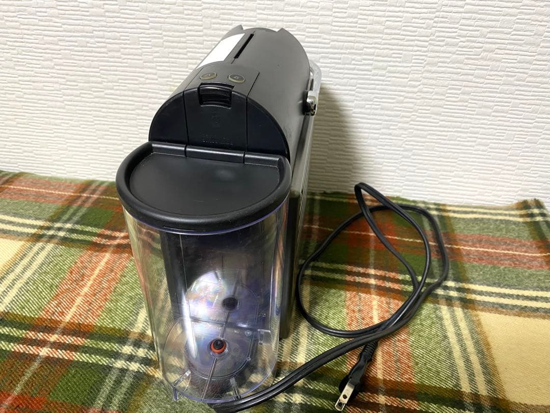 Nespresso C60 エスプレッソマシン（ミルクフォーマー付き）
