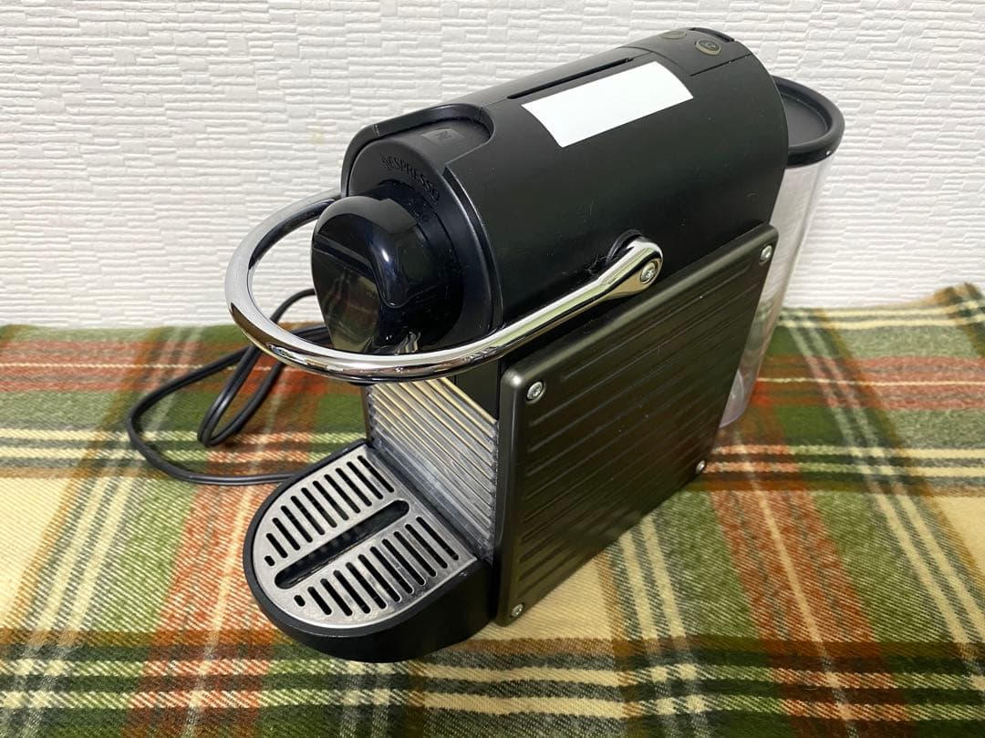 Nespresso C60 エスプレッソマシン（ミルクフォーマー付き）