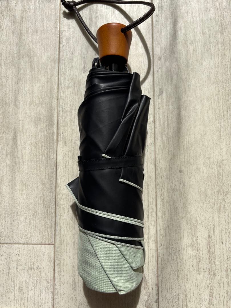 【サンバリア100】3段折り日傘 グリーン