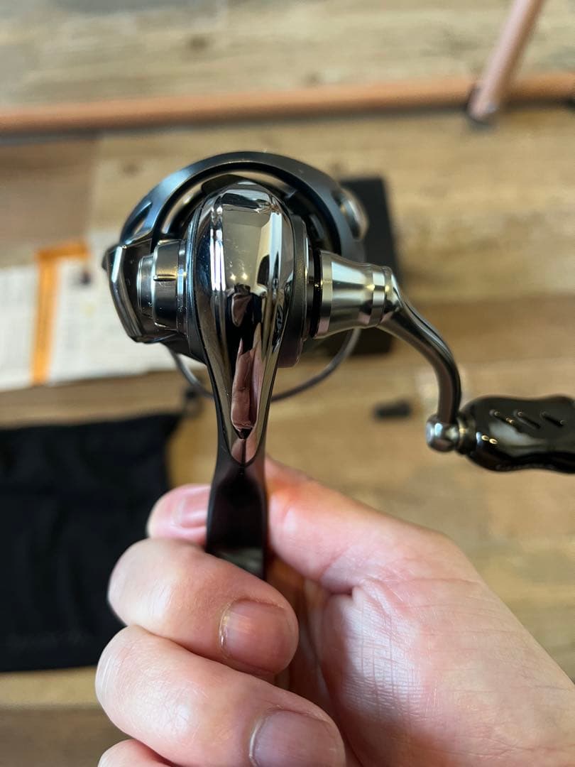 Daiwa 24エアリティST SF2000SS-P スピニングリール