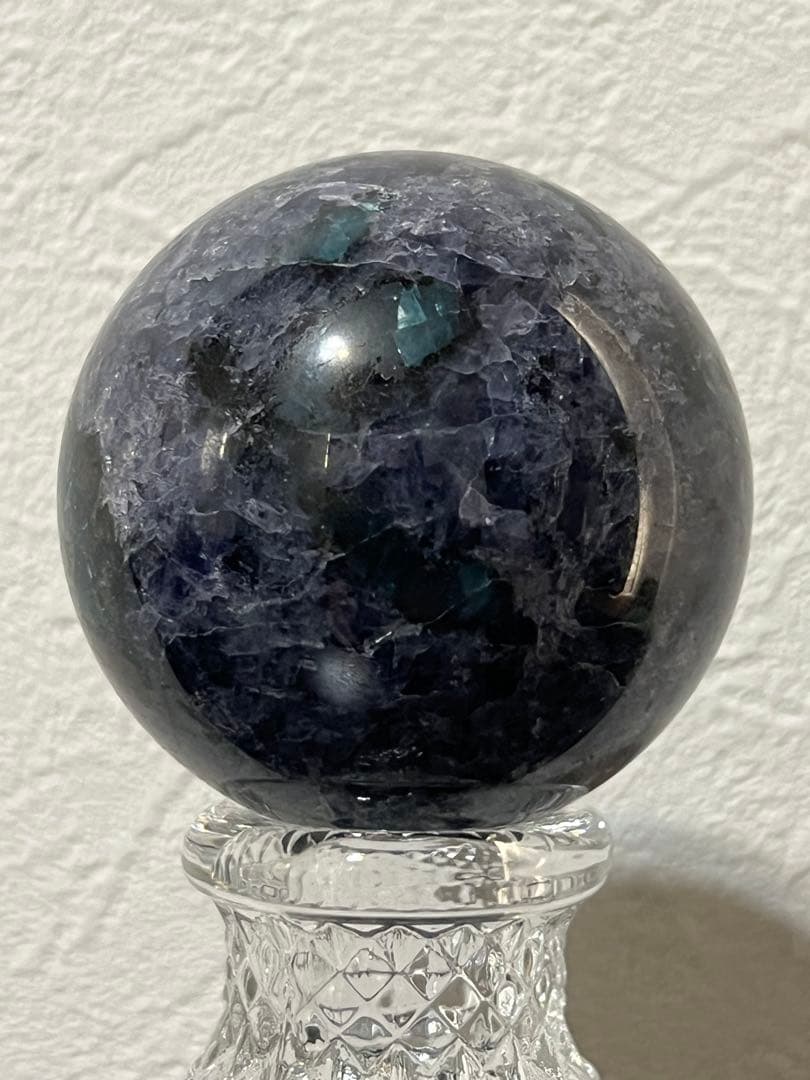 高品質　アイオライト　エメラルド　グリーンカイヤナイト　共生　スフィア