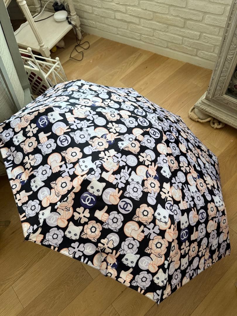シャネルCHANELレア！シュペットちゃん猫折り畳み傘