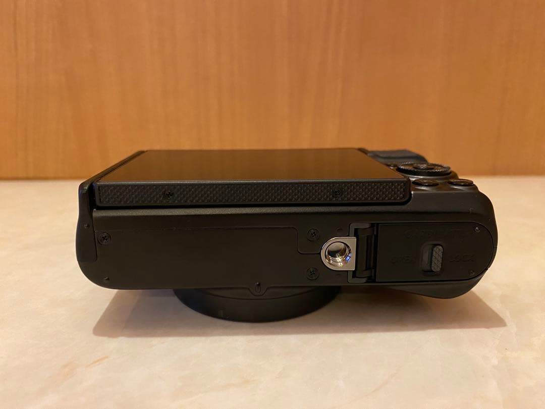 【美品】キャノン パワーショット SX740 HS ブラック 黒 コンデジ