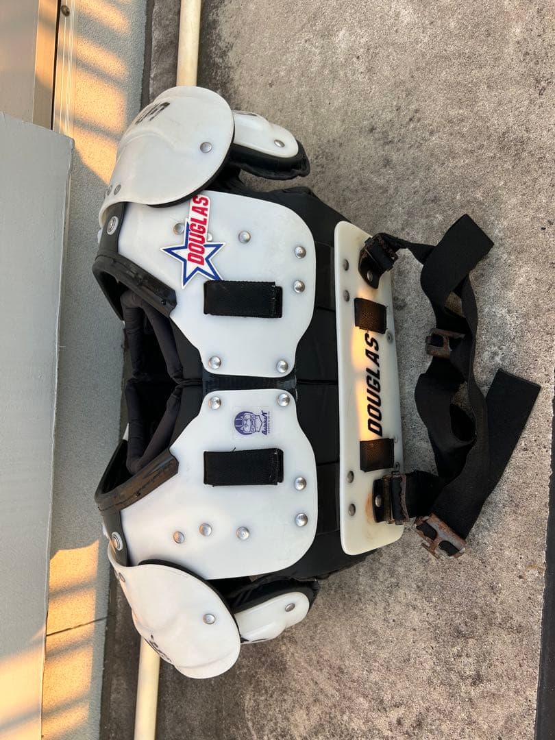 DOUGLAS CBK XS アメリカンフットボール防具