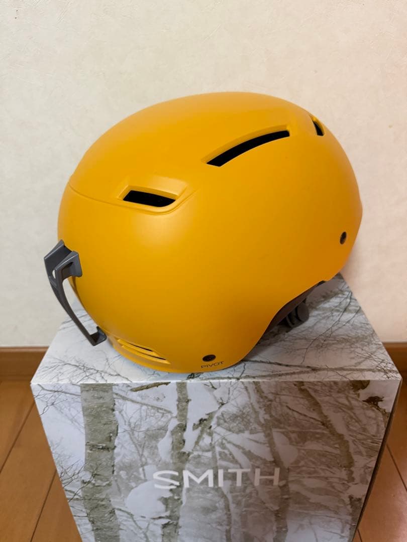【値下げしました】SMITH イエロー スノーボード スキー ヘルメット