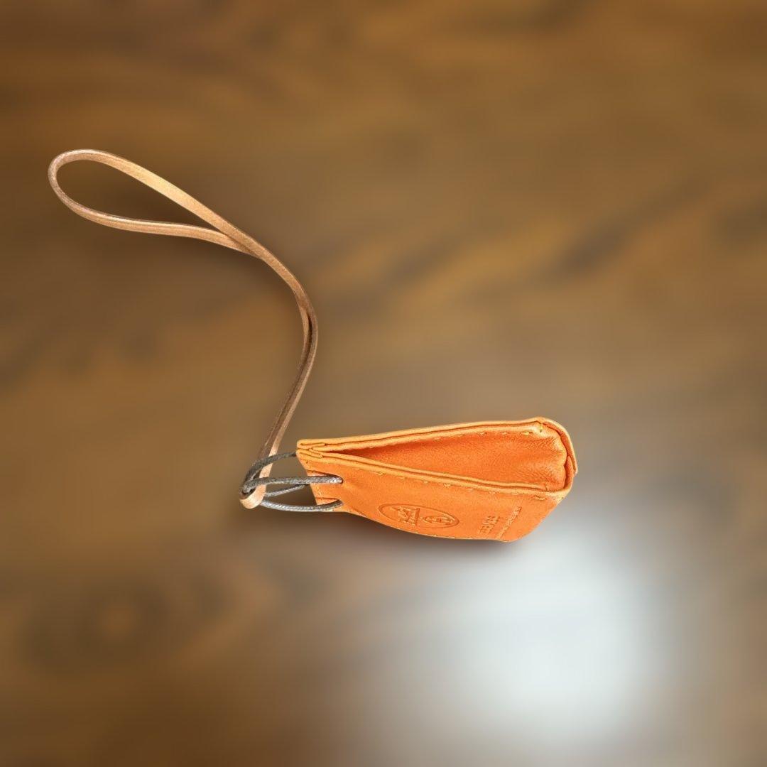 ラ*】様 HERMES レザー チャーム オレンジ