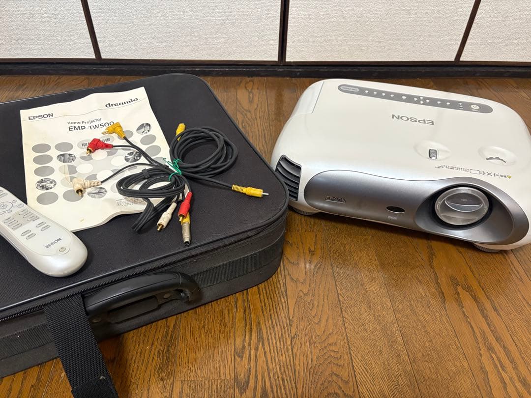 EPSON EMP-TW500 プロジェクター 本体
