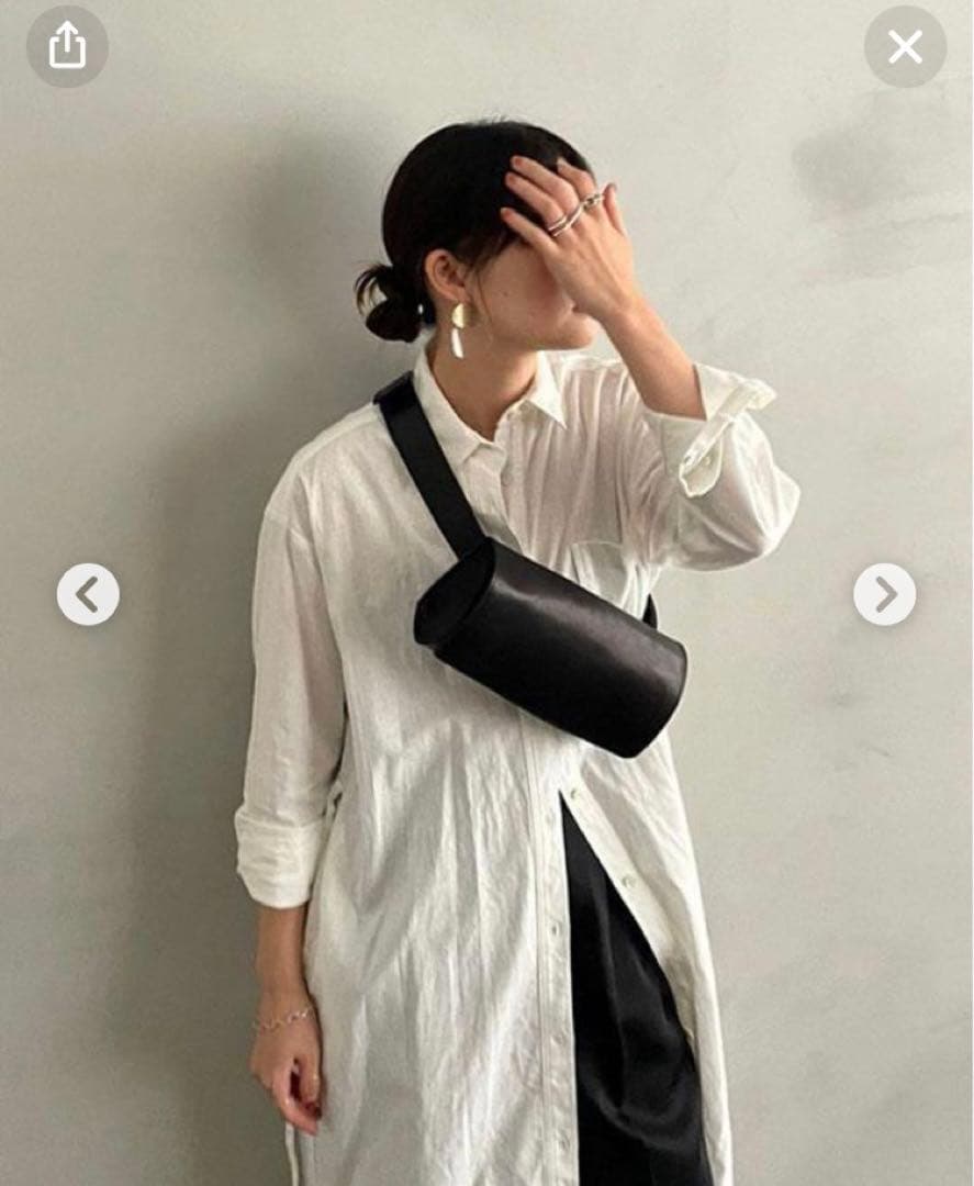 ETRE TOKYO × Inswirl ディアスキンボディバッグ ブラック