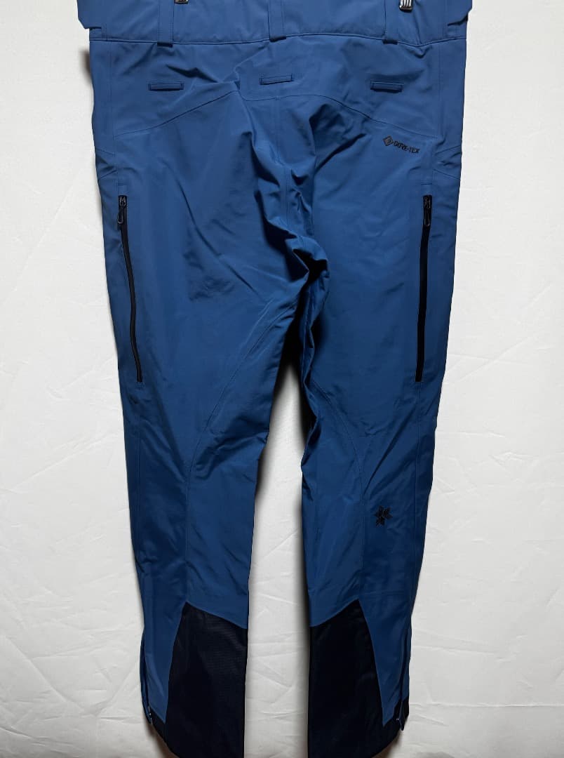 ゴールドウィン GOLDWIN ゴアテックススリーレイヤーパンツ サイズ4 新品
