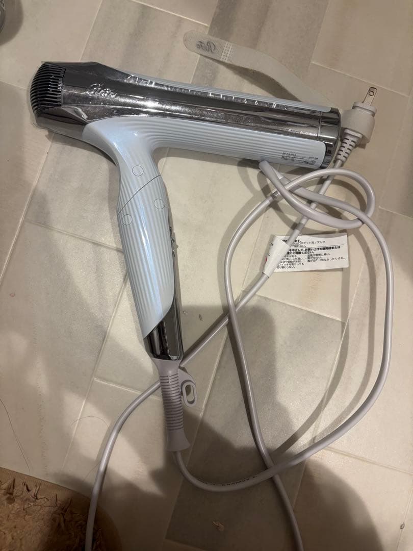 リファ　Refa ドライヤー　スマートタブル