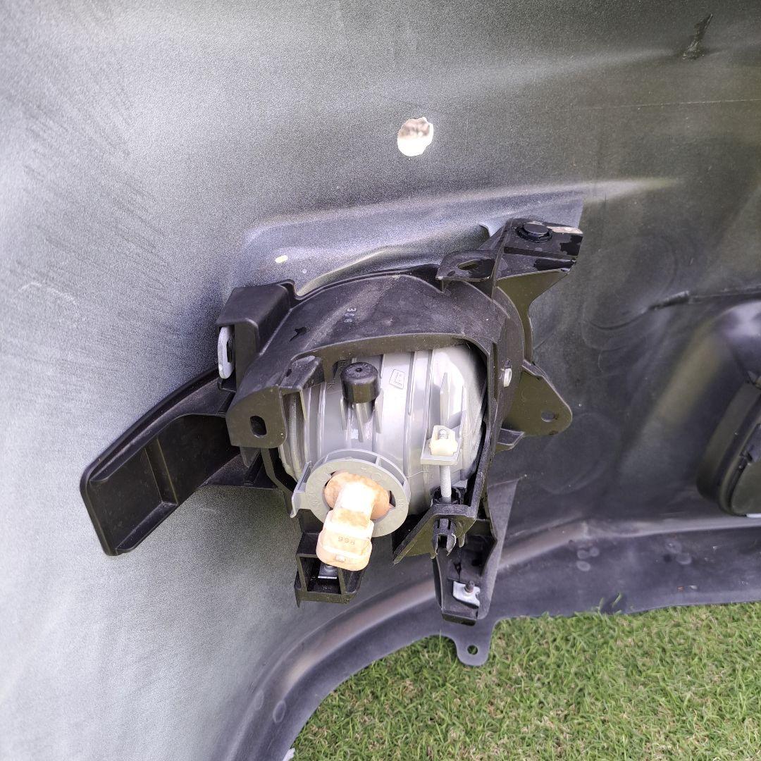 20アルファード　フォグ付き純正フロントバンパー