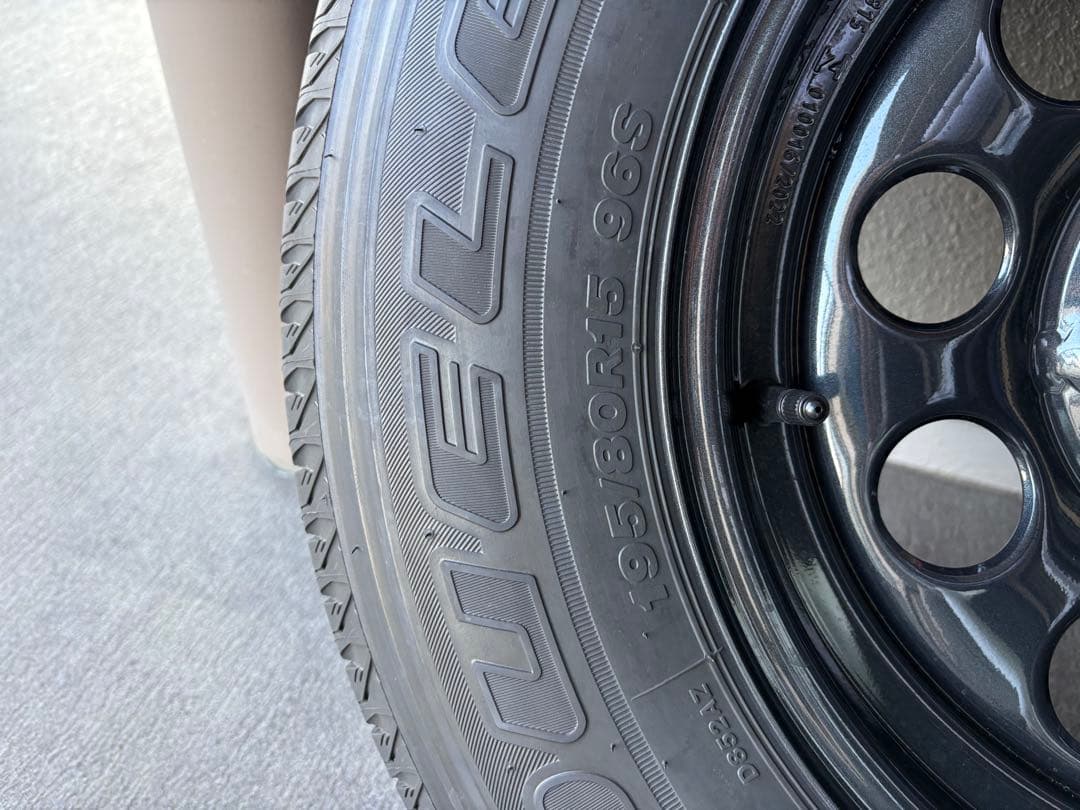 ジムニーノマド/シエラ　スペアタイヤ　195/80R15 ホイールセット