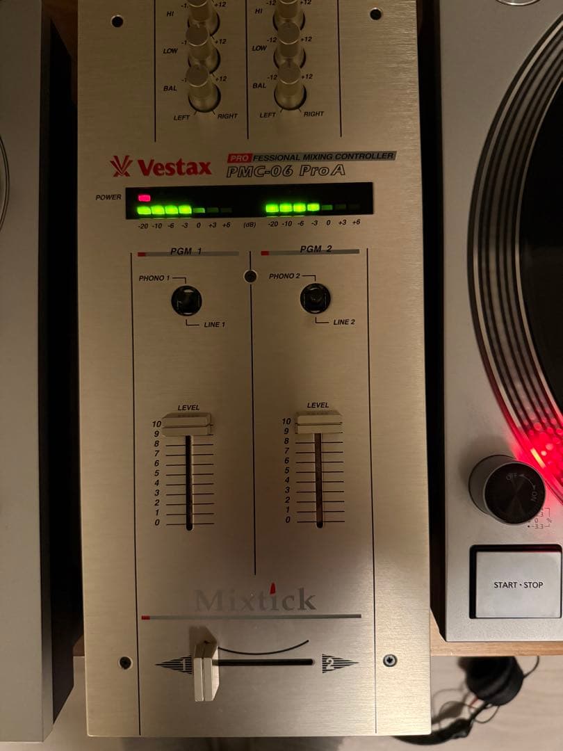 Vestax PMC-06 Pro A DJミキサー