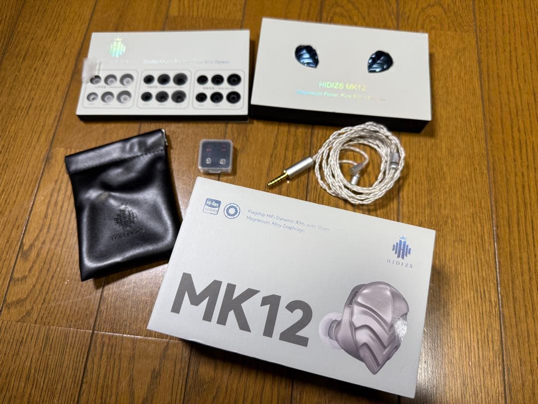 イヤホン HIDIZS MK12 / TIN HiFi DUDU / TRN ST7