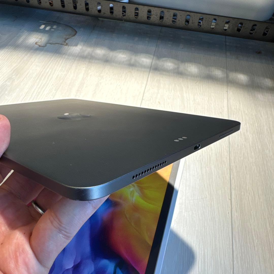 iPad Pro 11インチ 256GB スペースグレー　(第2世代)