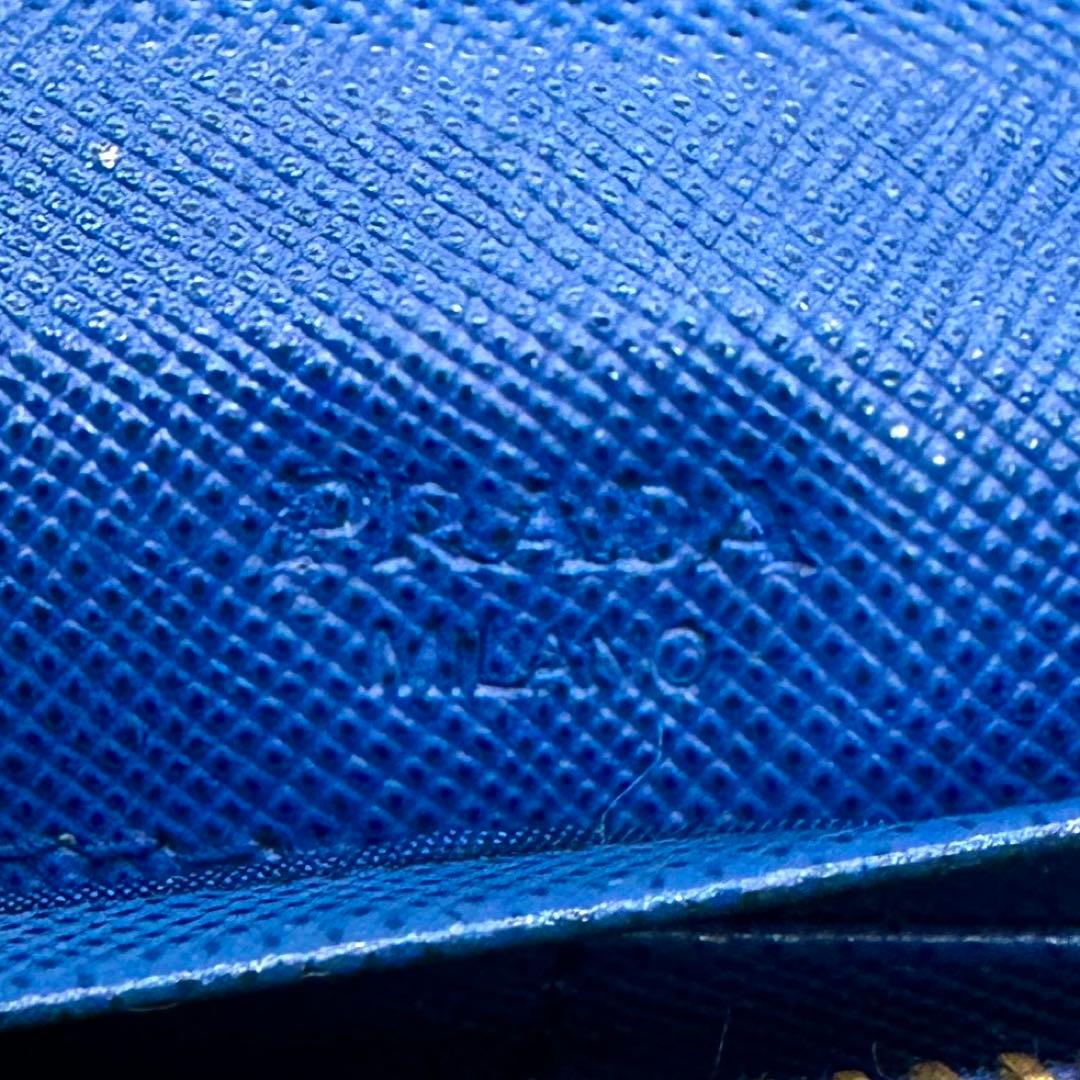 パスケース付き✨プラダ 二つ折り長財布 サフィアーノレザー ゴールド金具 ブルー