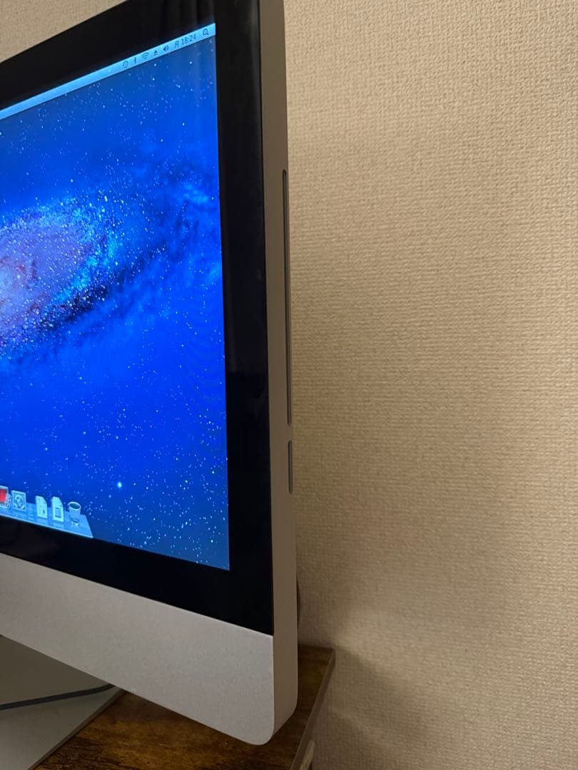 iMac 21.5インチ　2011モデル