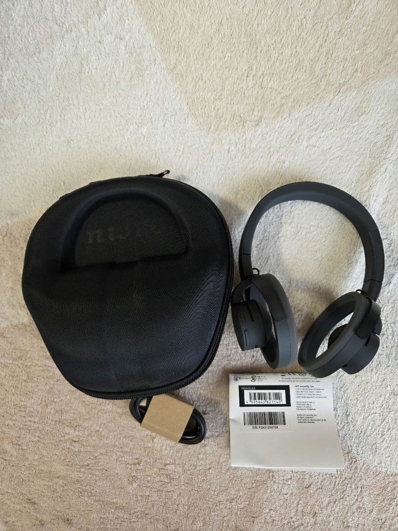 新品・未使用　専用ケース付き　nwm ONE　MBH001 ワイヤレスヘッドホン