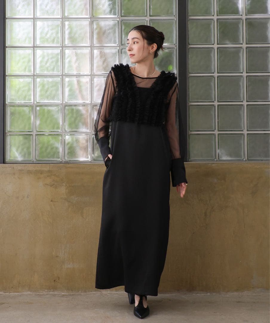 【オケージョン/結婚式】フリルトップスサテンキャミワンピースセット