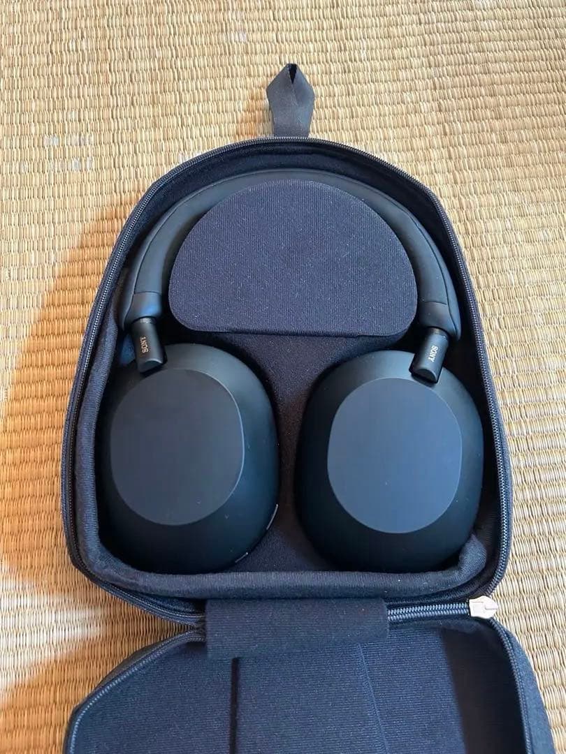 SONY 1000X ワイヤレスヘッドホン ブラックWH -1000X M5