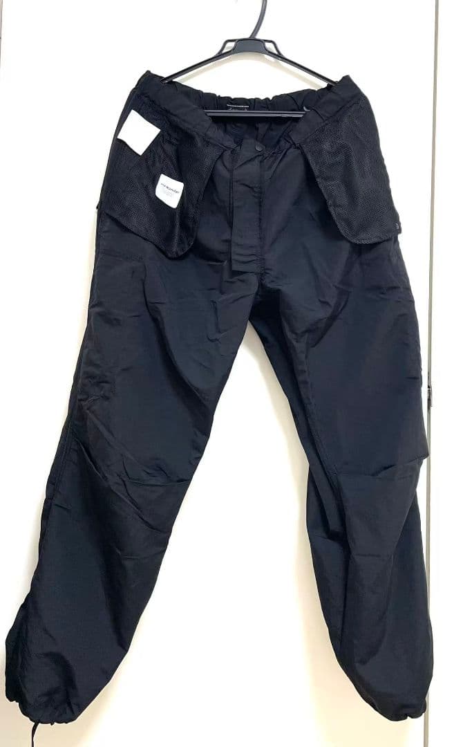 パンツ and wander oversized cargo pants