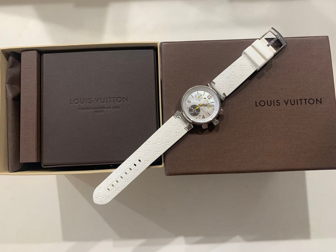 ルイヴィトン　レディース　腕時計　ホワイト　白　人気　おしゃれ　正規品　本物