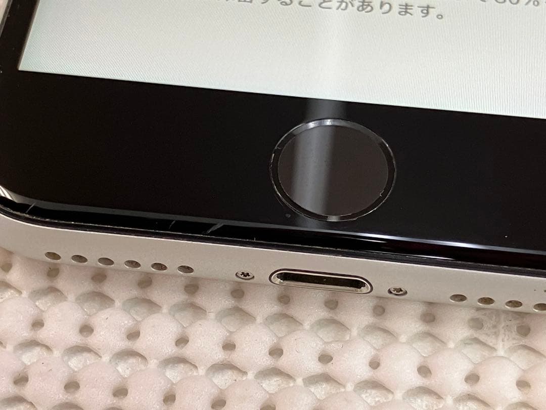 iPhone SE 第2世代 128GB バッテリー新品