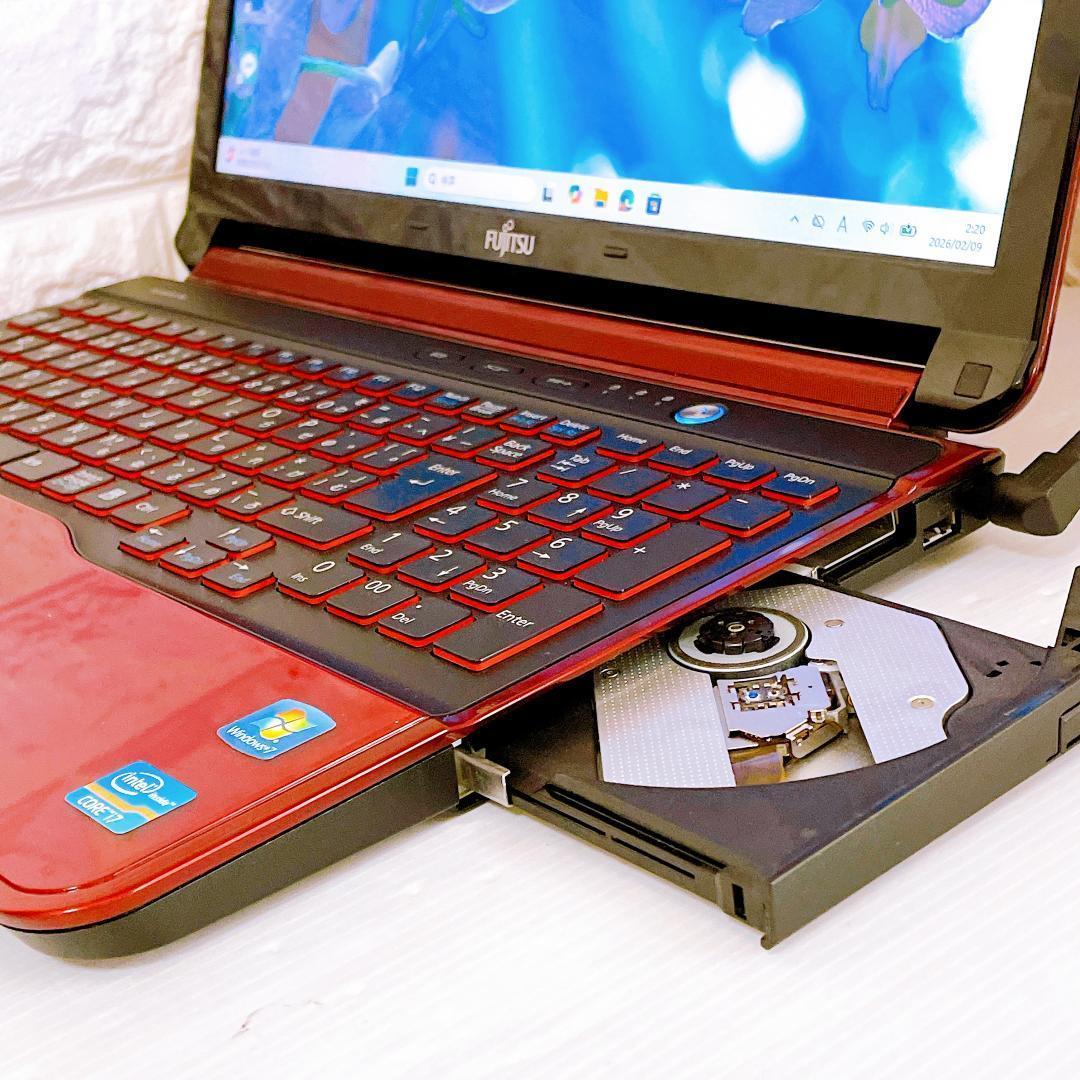 富士通【快速 SSD 】ノートパソコン Windows11 Corei7 8GB