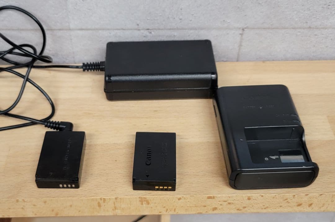 Canon EOS Kiss M EF-M18-150 レンズキット 美品