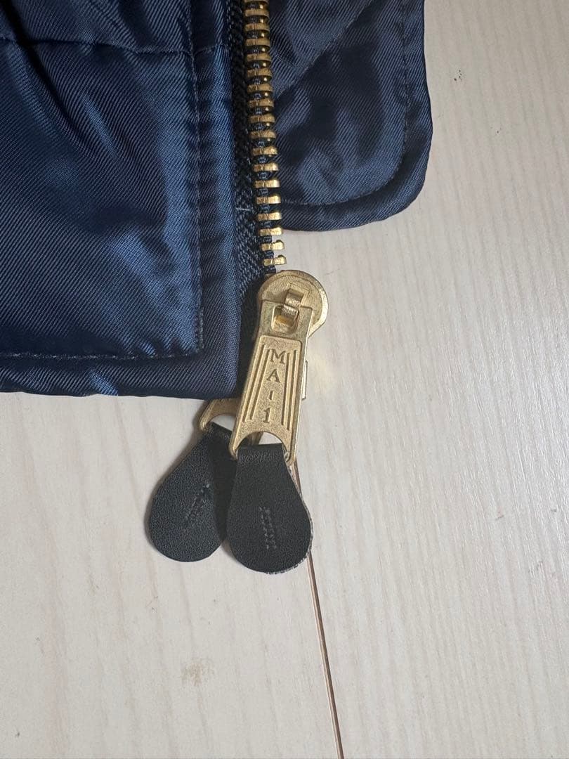 三軒茶屋US購入　Customized MA-1 Cut Off Vest