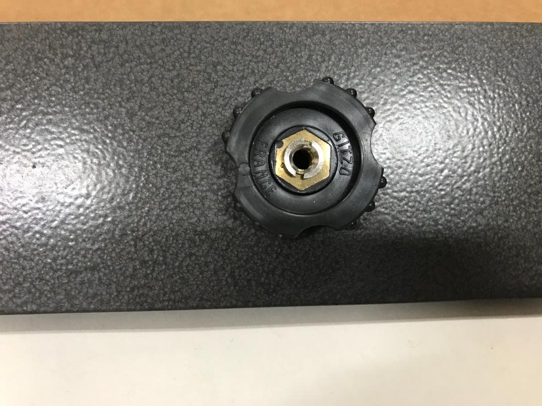 GITZO #539 ツインプレート 色グレー 金属部品