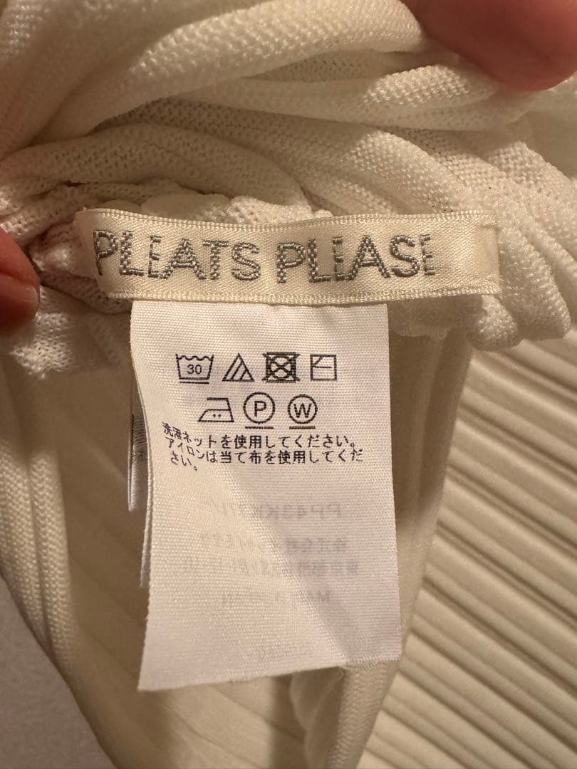 PLEATS PLEASE ホワイト 半袖 トップス