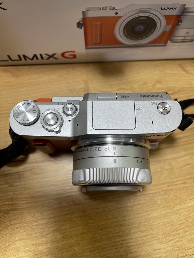 LUMIX DC-GF10W ミラーレス一眼カメラ オレンジ/シルバー