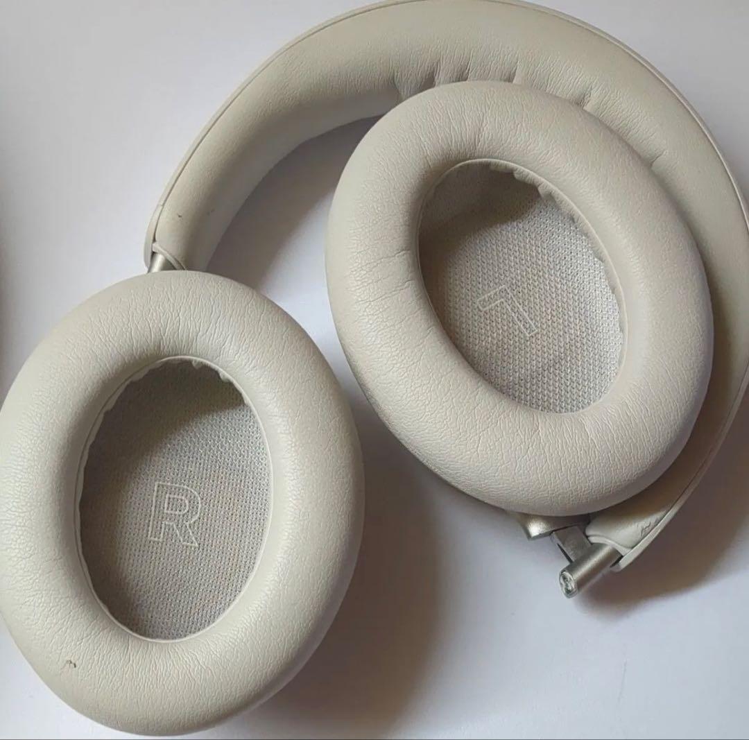 Bose QuietComfort Headphones　ホワイトスモーク