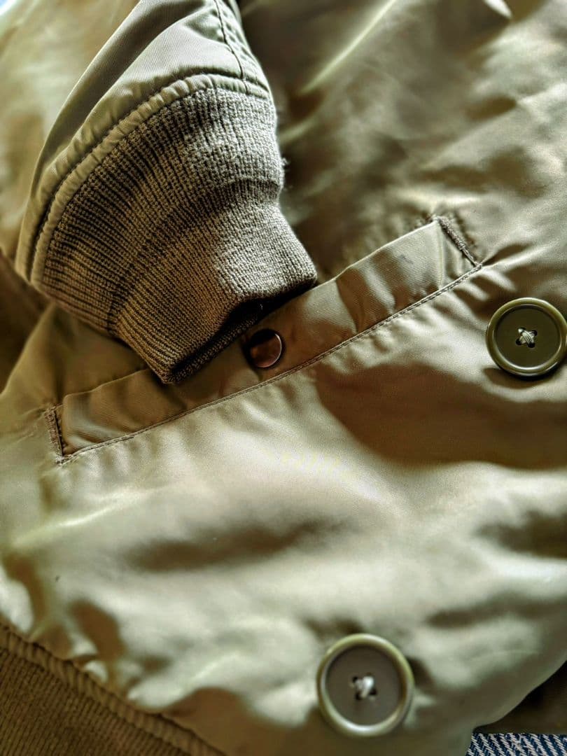 AVIREX N-2B フライトジャケット フード ファーアウター 短丈