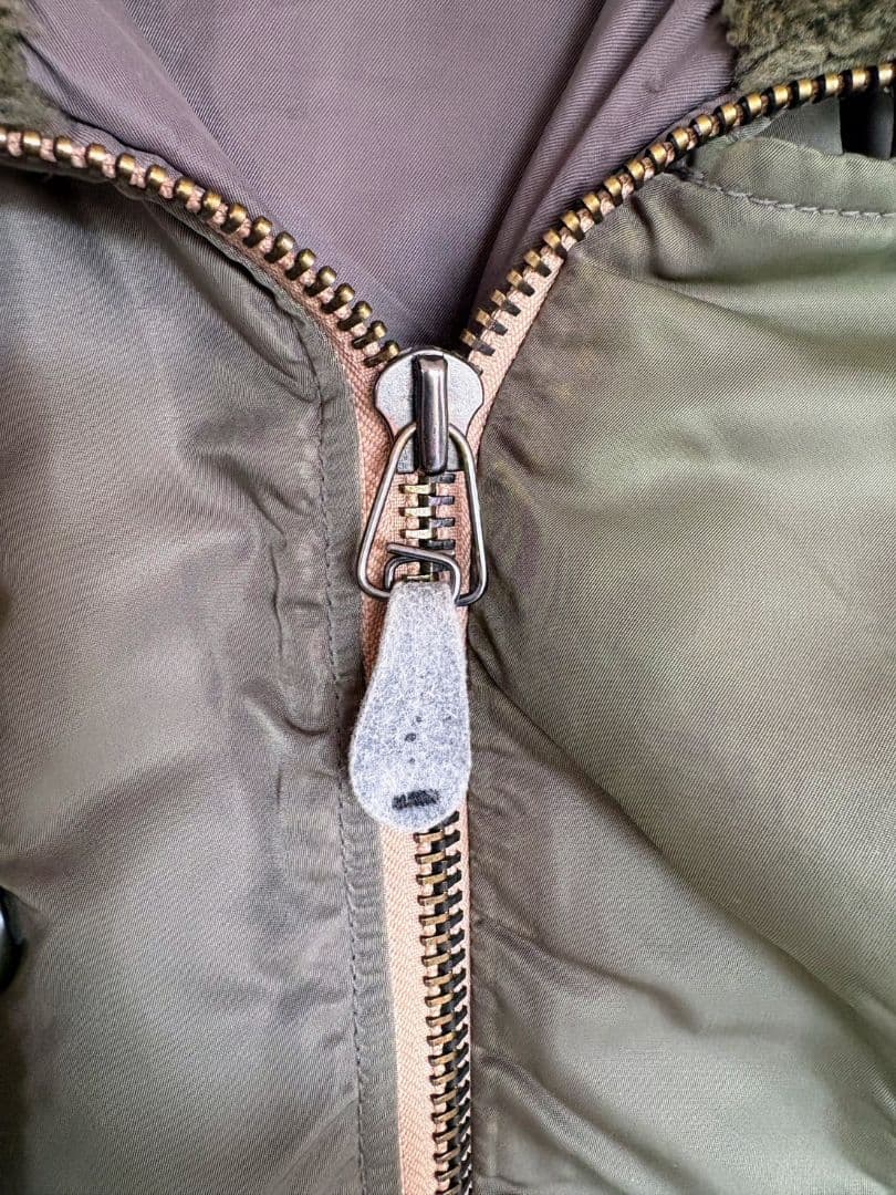 AVIREX N-2B フライトジャケット フード ファーアウター 短丈