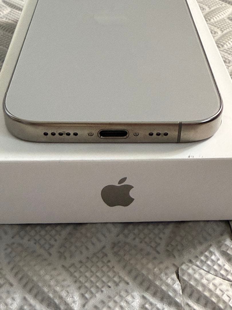 iPhone16Pro 1TB 香港版 ナチュラルチタニウム 物理DUALSIM