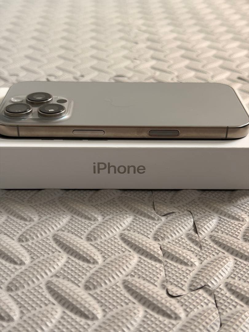 iPhone16Pro 1TB 香港版 ナチュラルチタニウム 物理DUALSIM